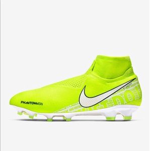 WORN ONCE: Nike Phantom Vision Elite Dynamic Fit